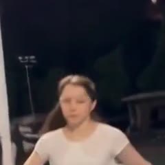 Девушка